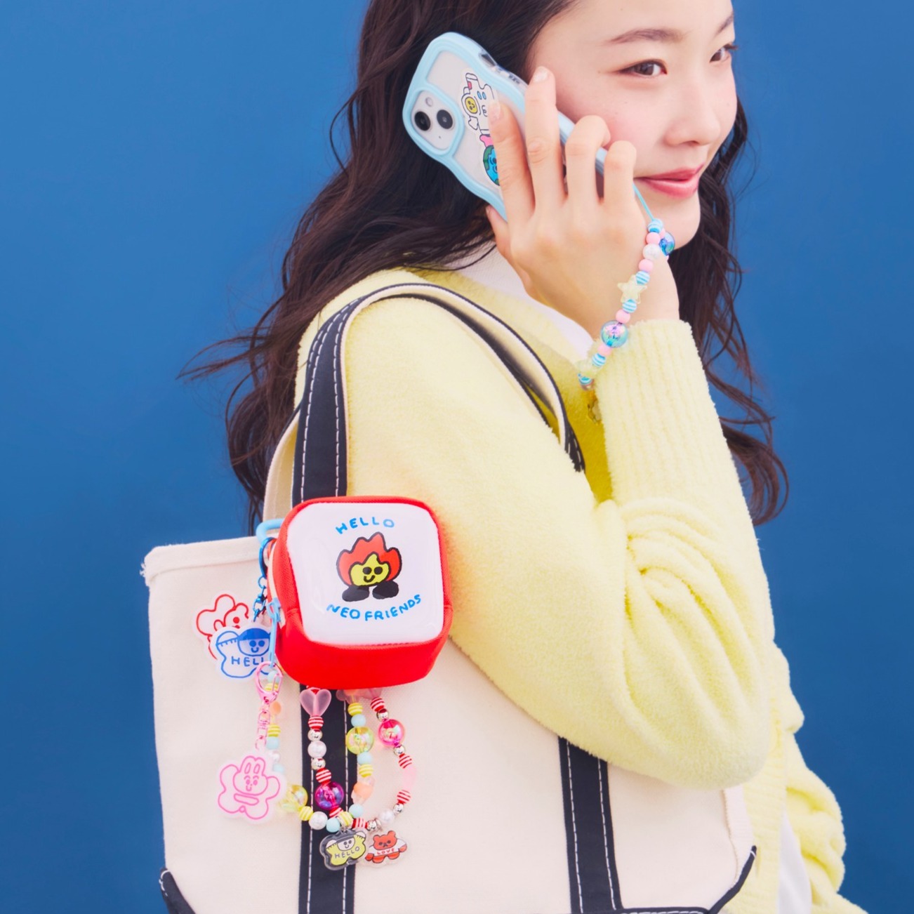ITEM 03 - Strap & Pouch