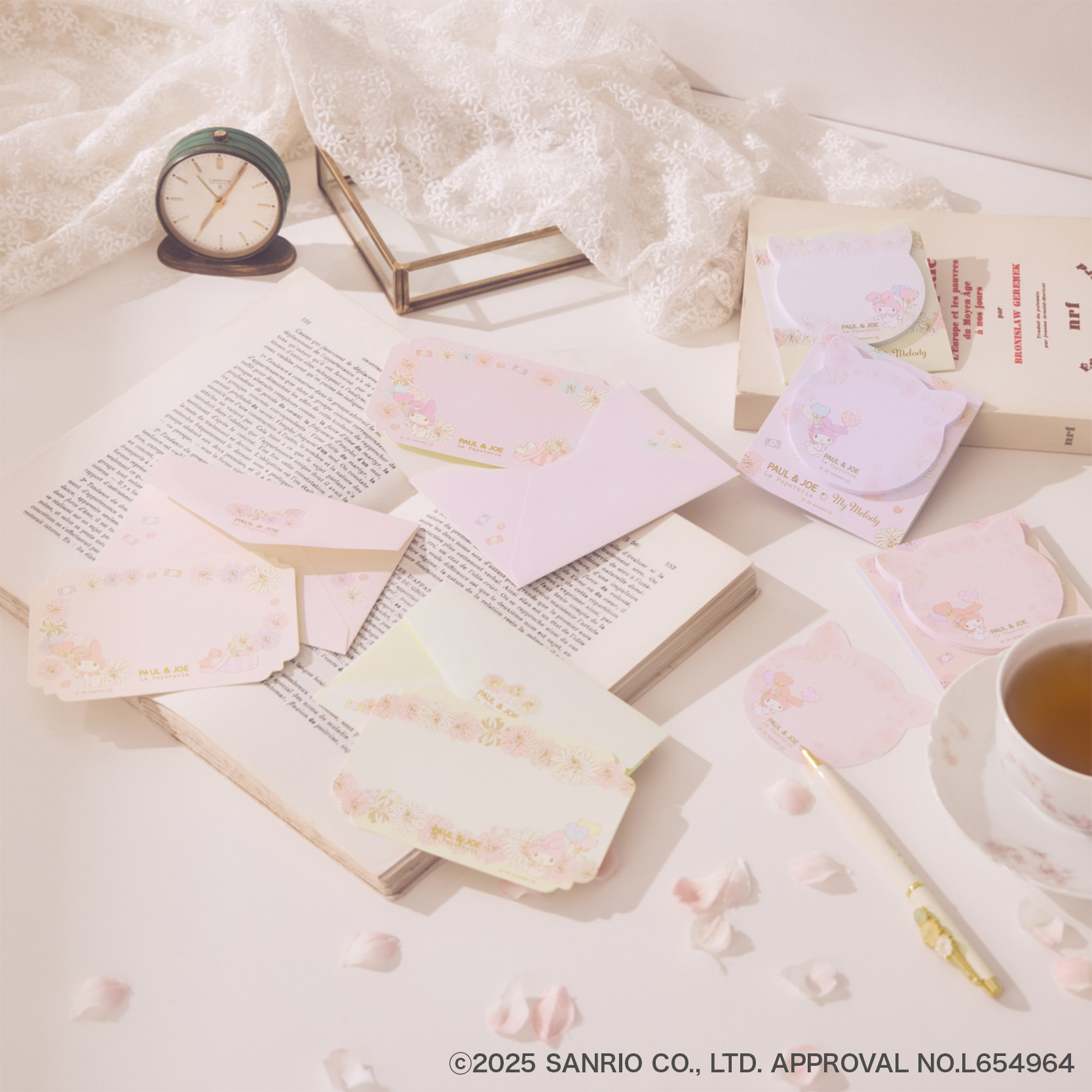ITEM 03 - Card & Sticker Notes